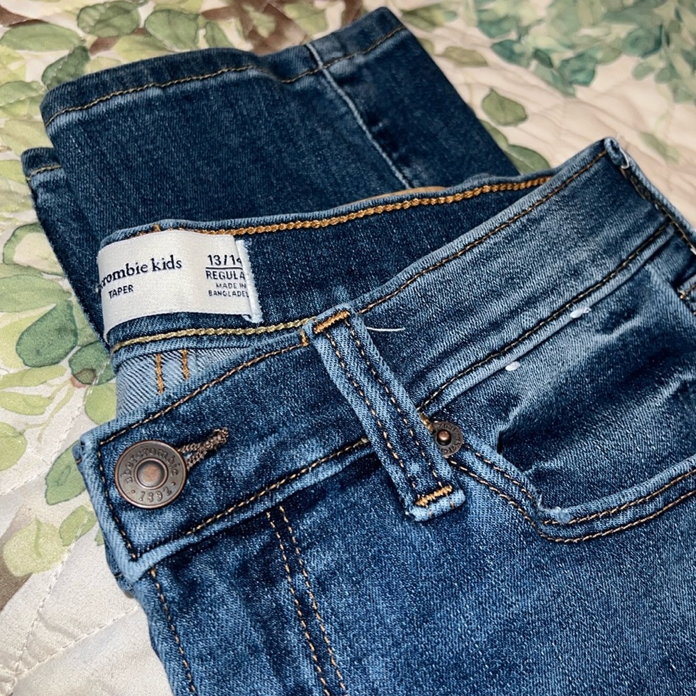 Abercrombie kids jeans 13/14 regular
